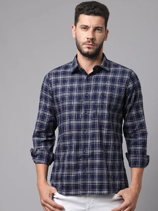 Weekend Specials to Celebrate Men's Navy Blue Casual Medium Checks Full Sleeve Shirt