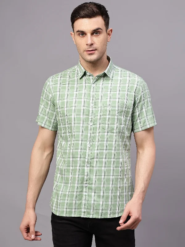Price Buster Men's Green Casual Medium Checks Half sleeve Shirt