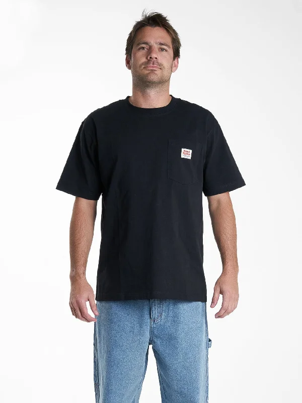 Special Promotion Hard Yakka X Thrills Oversize Pocket Tee - Black