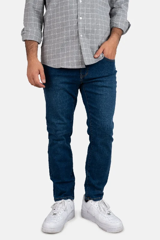 Weekend Discounts to Celebrate Core Extra Stretch Jeans Medium Wash
