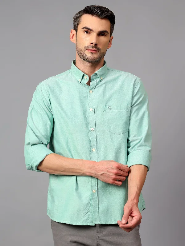 Weekend Bargains to Savor Men's Green Casual Plain Full Sleeve Shirt