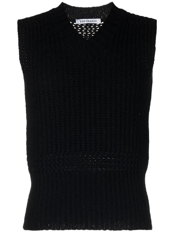Make Your Weekend Count with Savings Sleeveless V-Neck Jumper