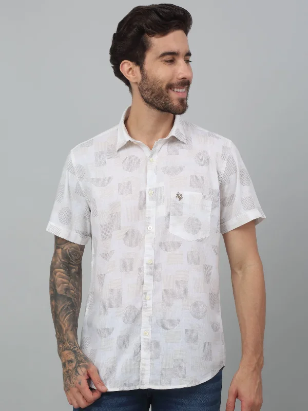 Weekend Price Cuts Galore Men's Cream Casual Geometric Print Half sleeve Shirt