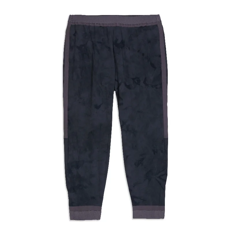 Deep Discounts Take The Moment Jogger - Resale