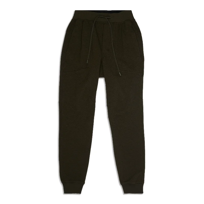 Price Smash At Ease Jogger - Resale