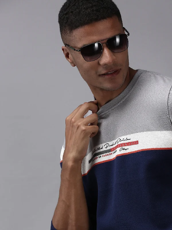 Weekend Deals That Impress Men Blue Colourblock Sweatshirt
