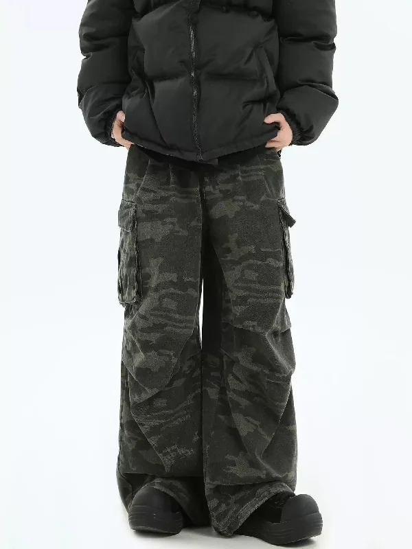 Your Weekend, Your Savings Side Pockets Camouflage Cargo Pants