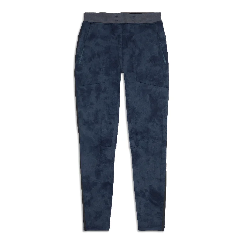 Can't Beat Textured Tech Pant - Resale